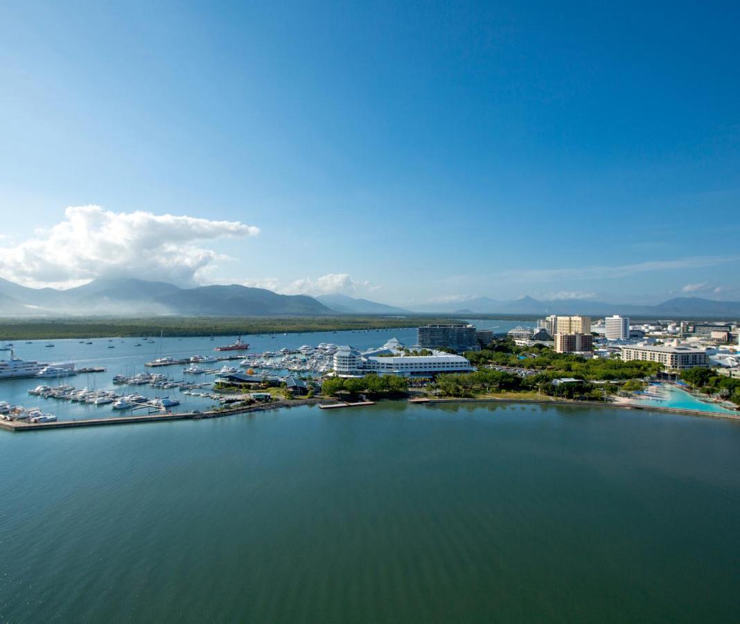 โรงแรมโอคส์ แคร์นส์ แคนส์ ภายนอก รูปภาพ